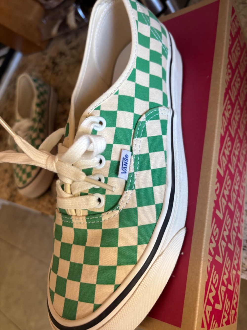 Vans - Picture 2 of 4